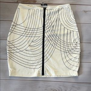 New Bebe size Small skirt